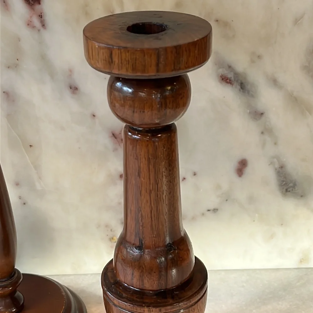 Pair of old wood candle holders - Picture 5 of 12